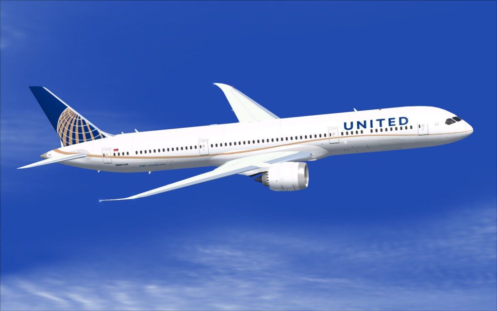United Airlines Boeing 787 Dreamliner in flight