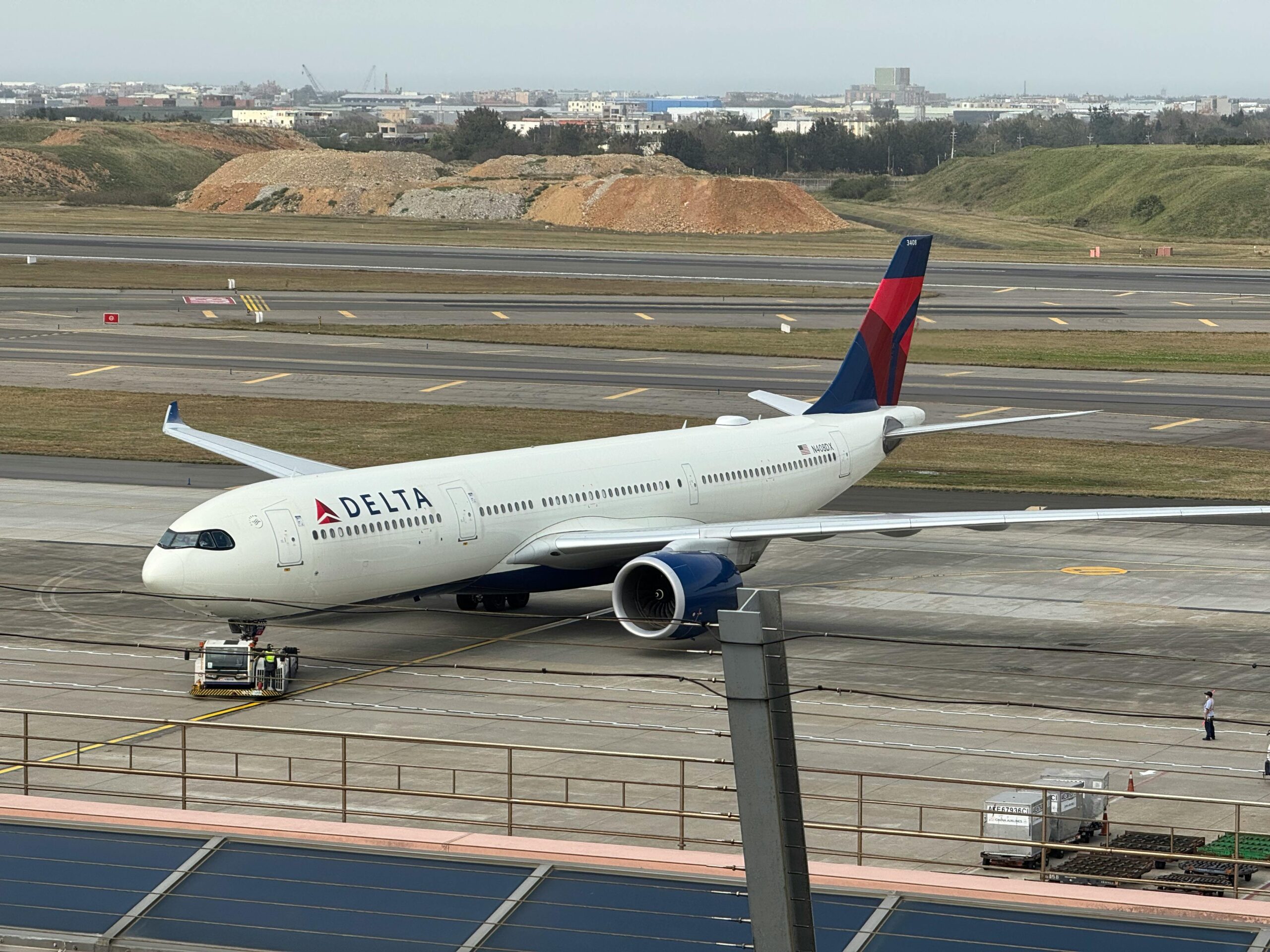 DELTA AIRLINES AIRCRAFT