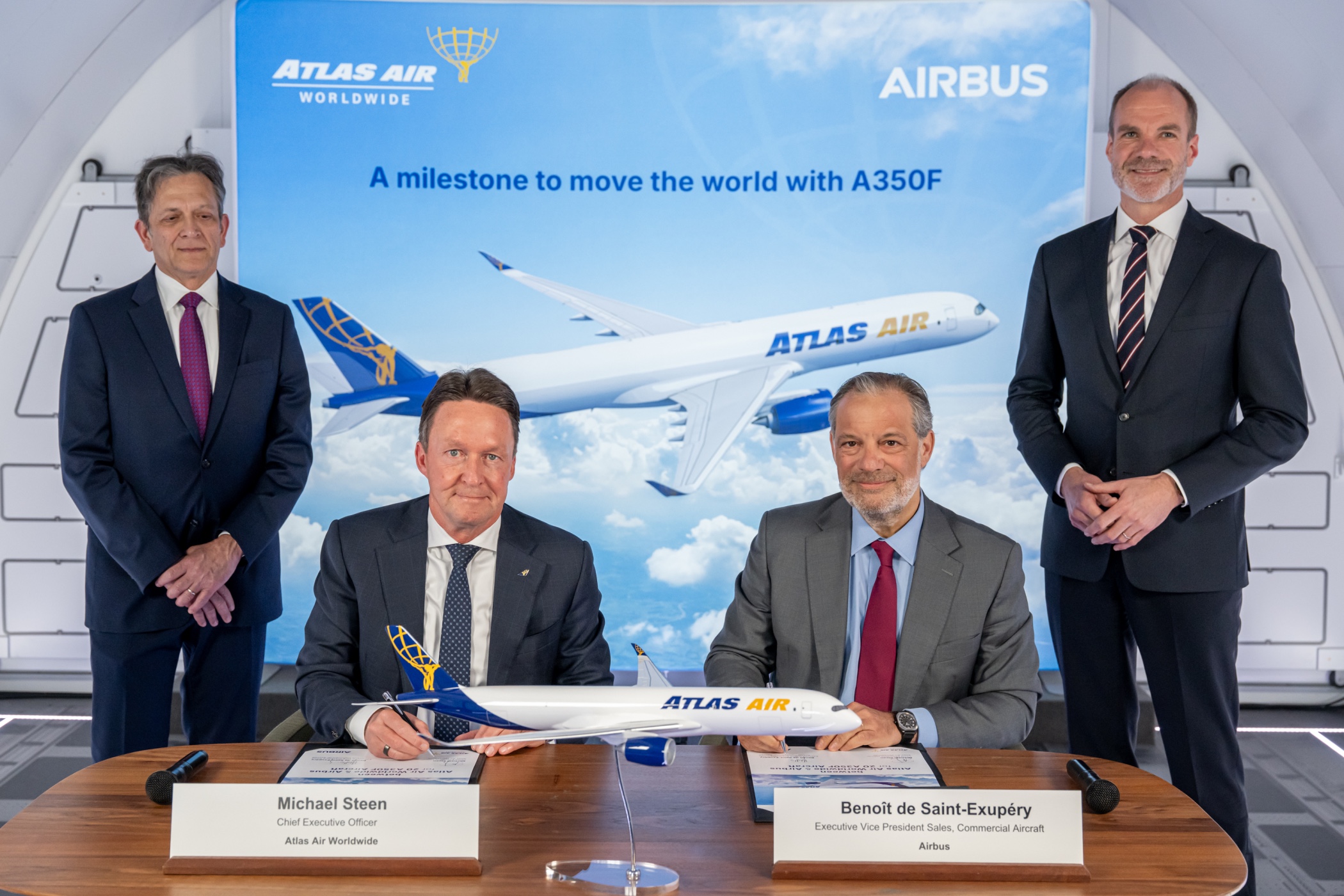 Atlas Air A350-F signing