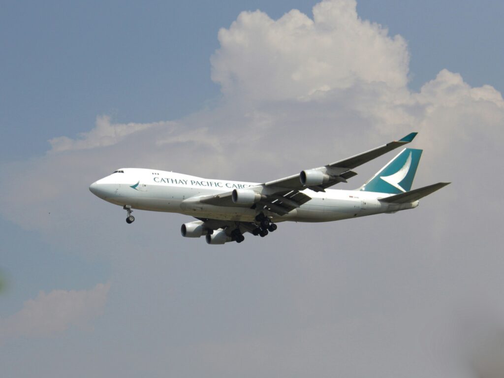 CATHAY PACIFIC 747